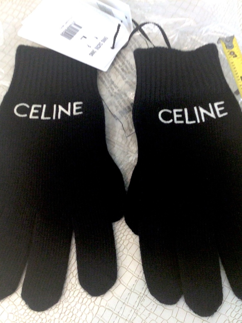 New (Sold Out) Authentic CELINE 588S 2AC55 38N0 Logo Embroidery Gloves (L)